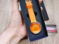 США Новые оранжевые часы датой дня/недели Crayo Можно на подарок Яркие