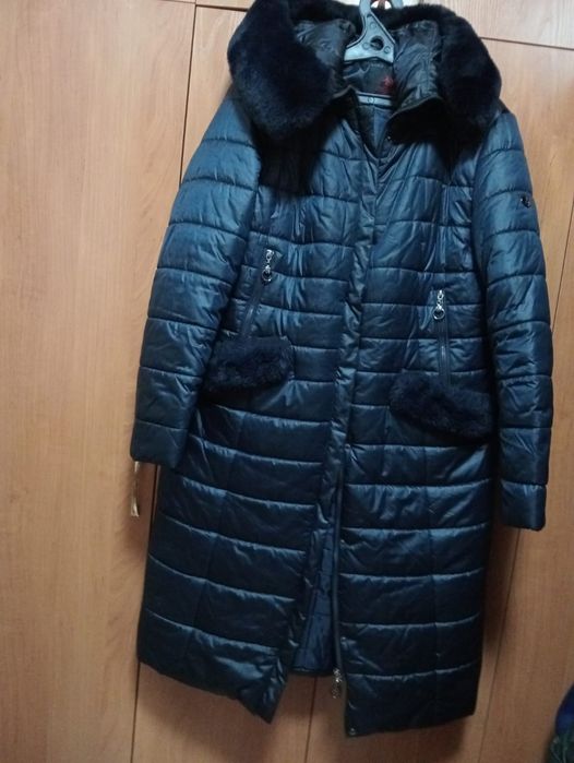 Продам женский зимний пуховик