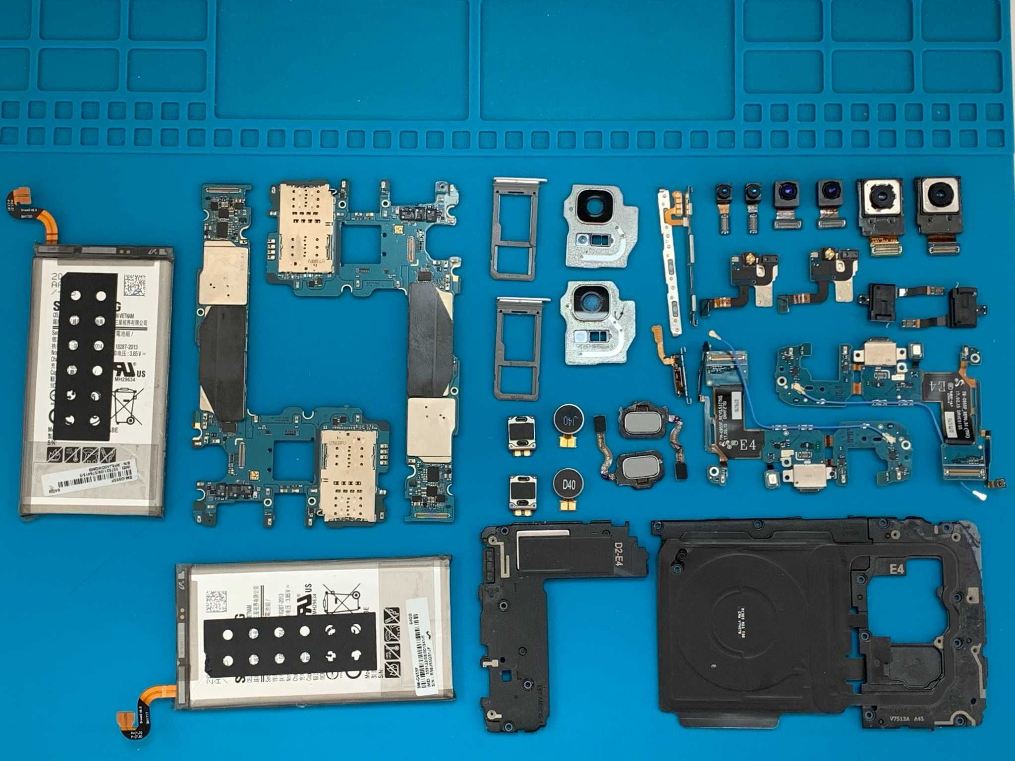 Samsung Galaxy S8 Plus на части