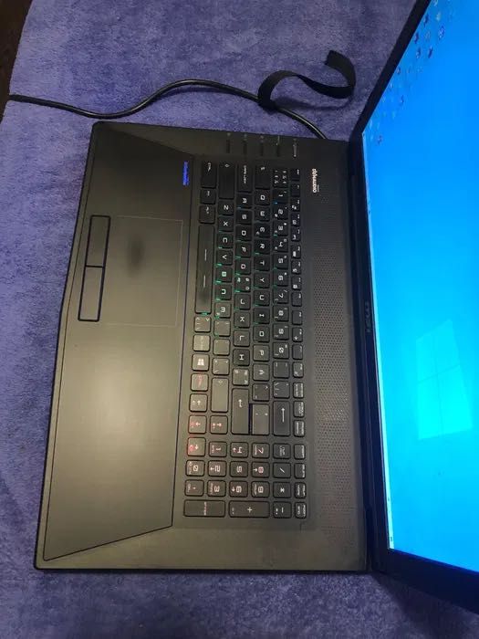 Laptop Gaming MSI GTX980 8gb 32GB ram i7 RGB 17.3 inci 90HZ