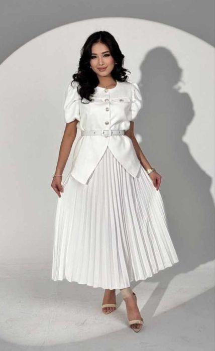 Белый вечерний костюм «двойка»