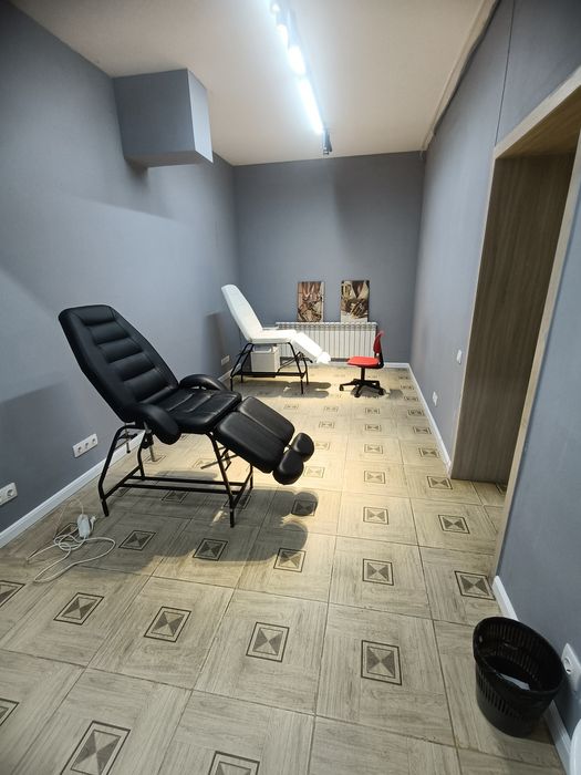 Сдам кабинет в салоне