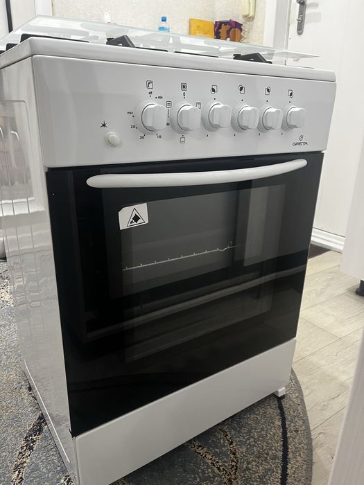 Газовая плита б/у в отличном состоянии