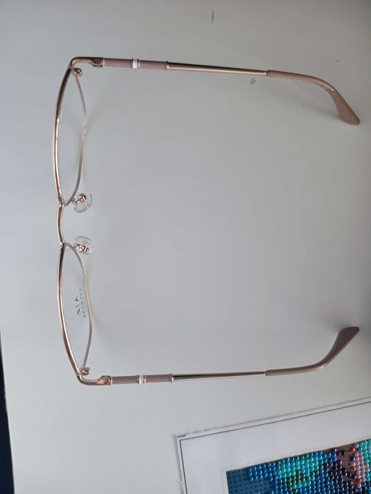Vând rame ochelari noi