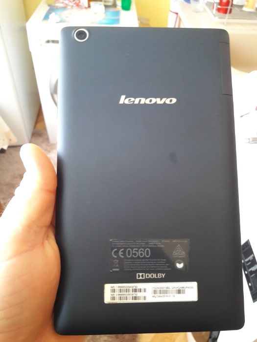 Продавам таблет Lenovo tab 2 A8-50LC на части