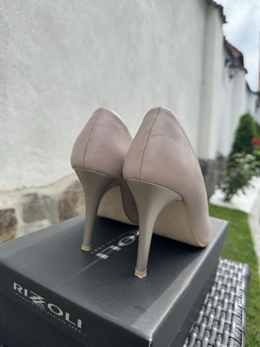 Pantofi cu toc piele beige