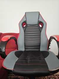 Червен геймърски стол