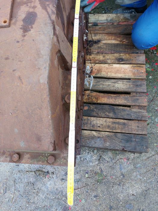 Reductor cu raport 73/1 pt spargator lemne ,presa peletii
