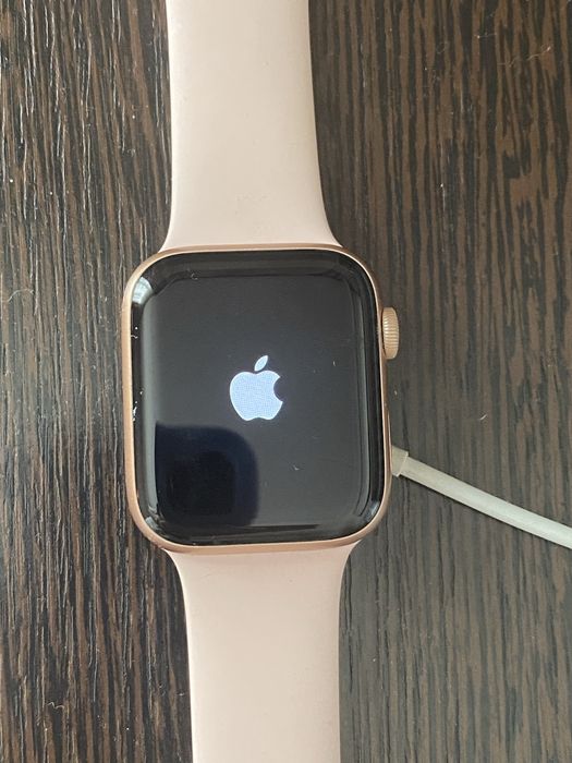 Apple Watch series 5 44 mm