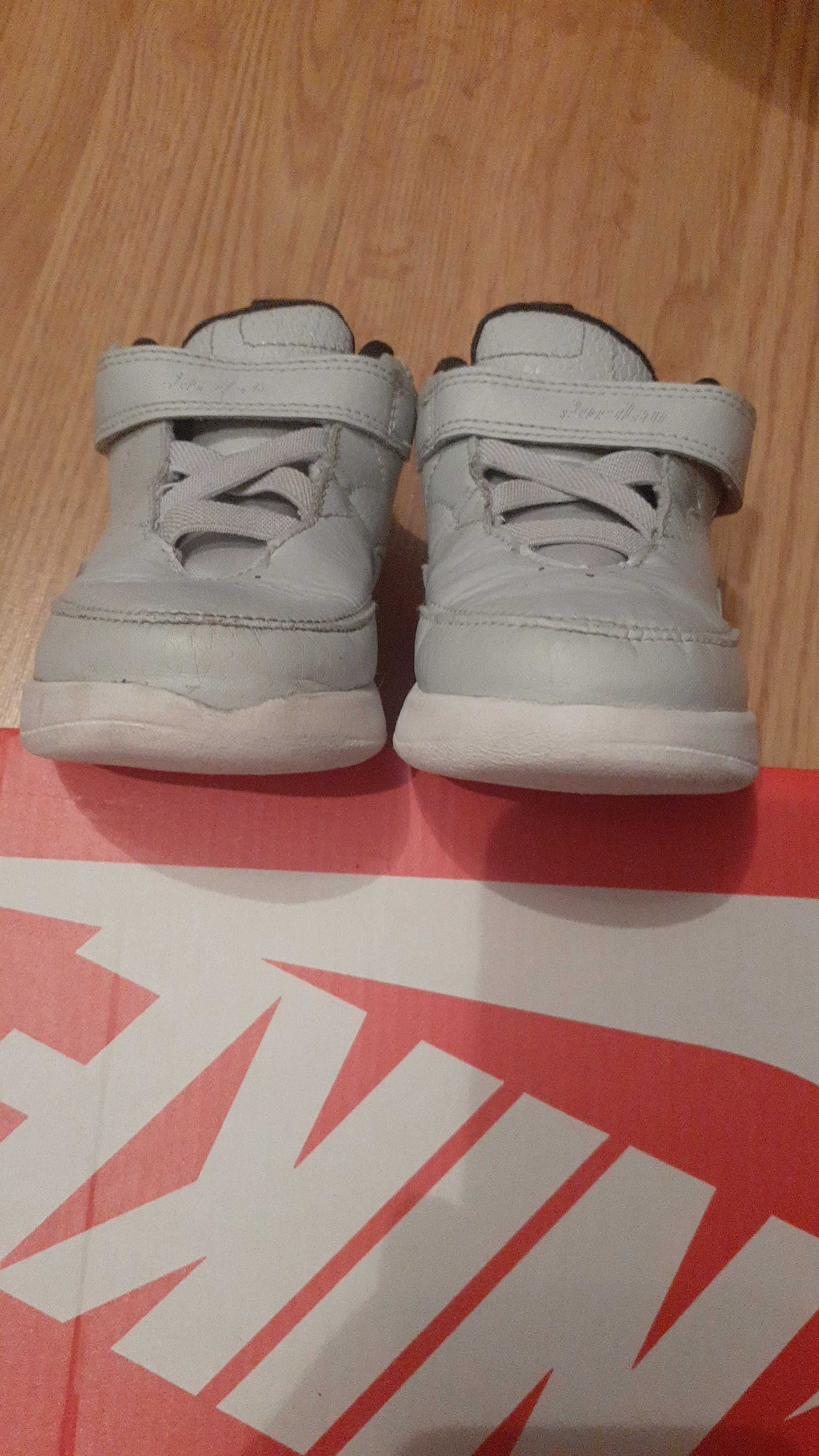 Ghetute Nike Jordan, piele, marime 26