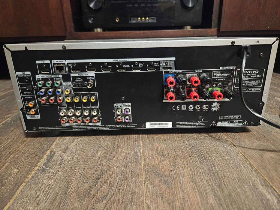 Продавам  Onkyo TX-NR525  5.2 канален 3D ресивър за домашно кино