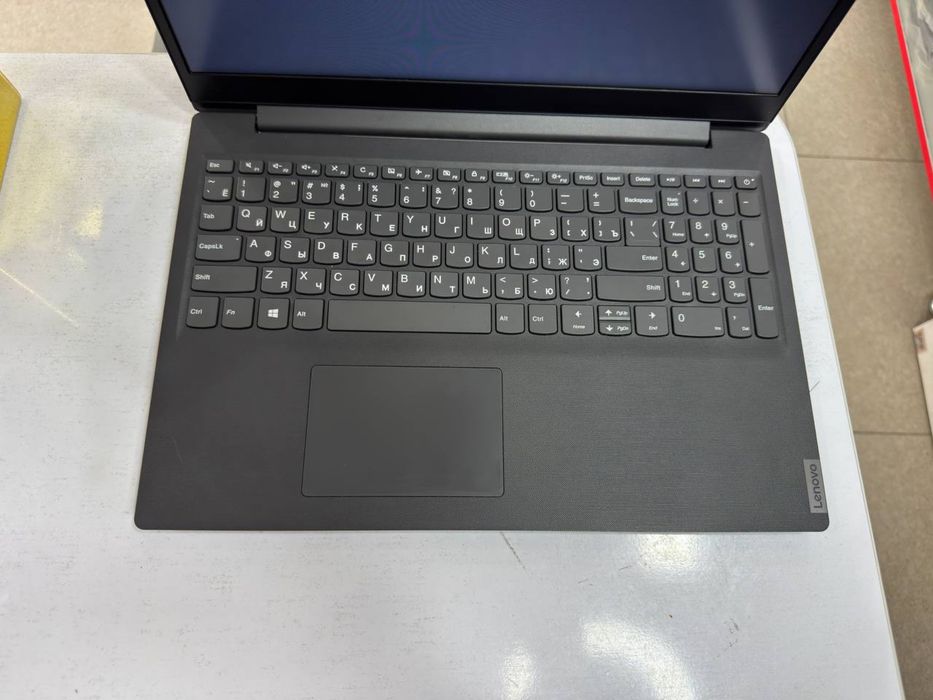 Lenovo oʻqtuvchi va talabalar uchun holati tinigʻidan