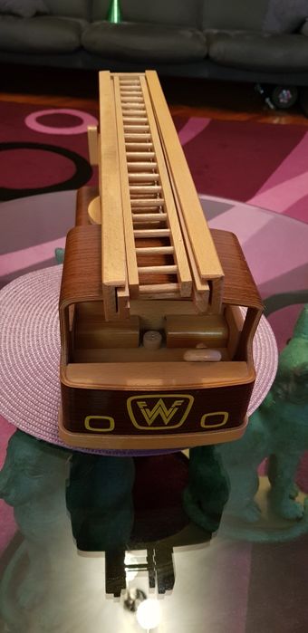 Masina de lemn Frobel