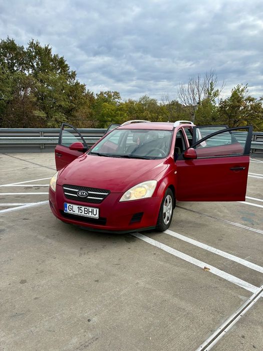 Kia Ceed Kia Ceed 2009 1.6 CRDI 220.000km