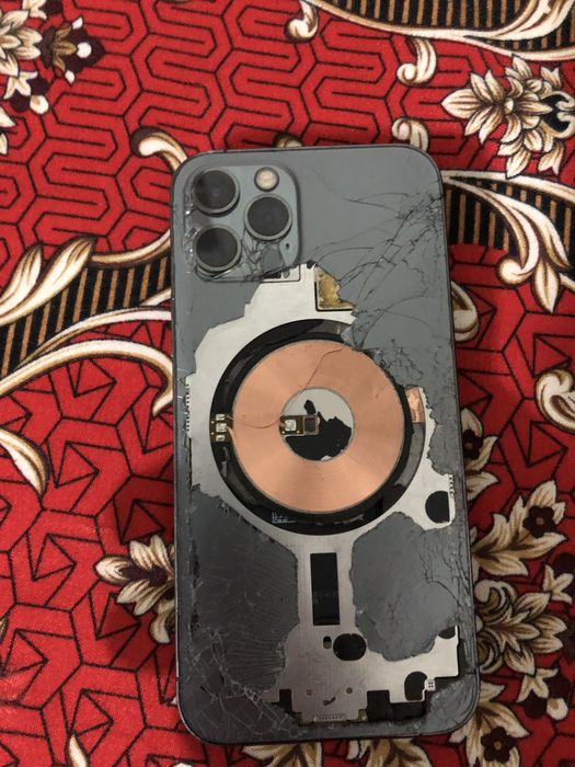 Айфон 12 про 128 продам или обмен