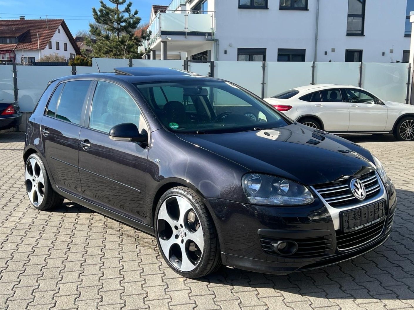 Продавам Голф 5  2.0tdi 140кс BKD 16V на ЧАСТИ