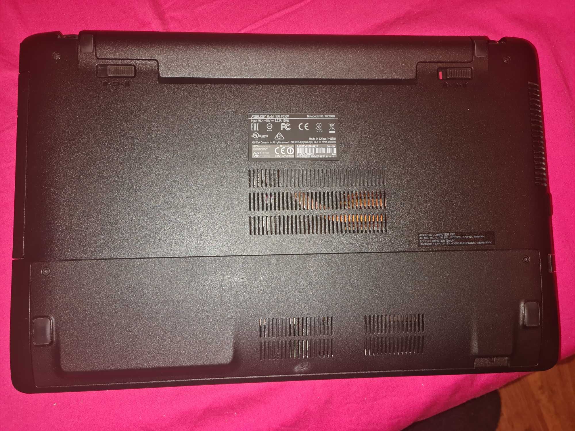 Vand laptop ASUS F550V