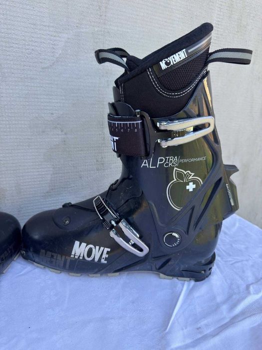 Clapari ski schi tura Movement Alptracks marime Eur:43 Mondo:28