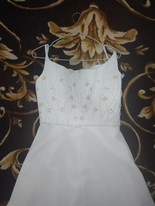 Se vinde rochie de mireasă