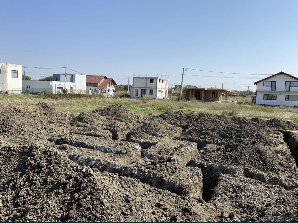 Lucrari cu Miniexcavator fose,piscine,fundatii