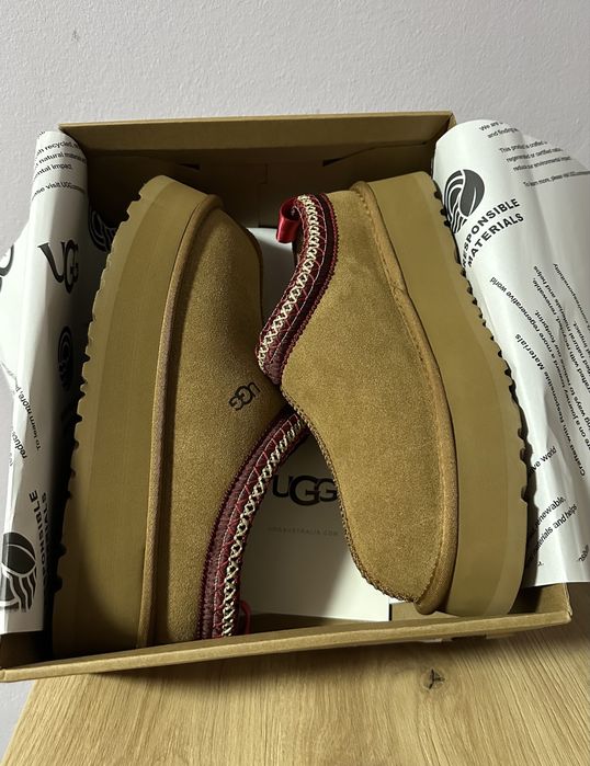 UGG Tazz Brown.