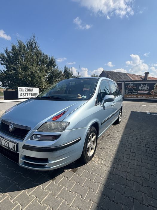 Fiat Ulysse 2.0i – 136 CP, an 2002 – 7 locuri – Stare impecabilă