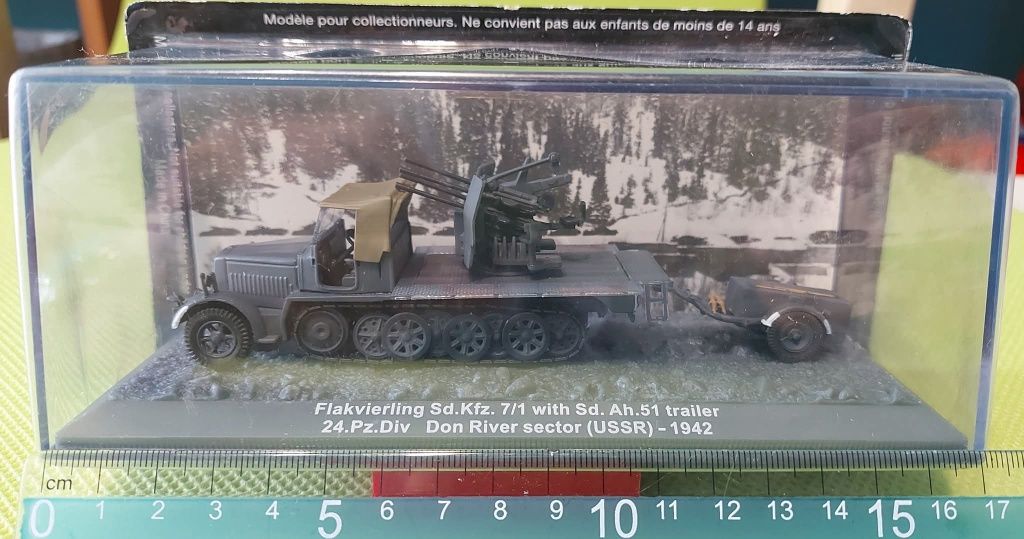 Цена: 30лв. Модел на влекач Flakvierling. .
Цена: 30лв.
Метал и пластм