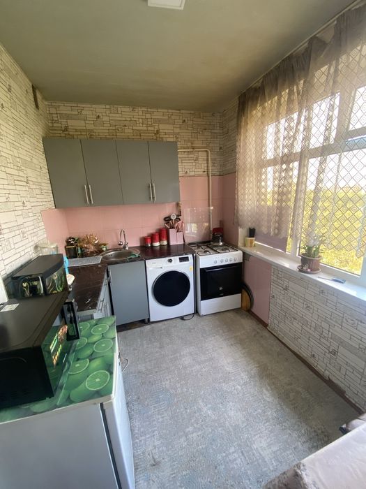 Arzon kvartira sotiladi Vasxod bozor yonida