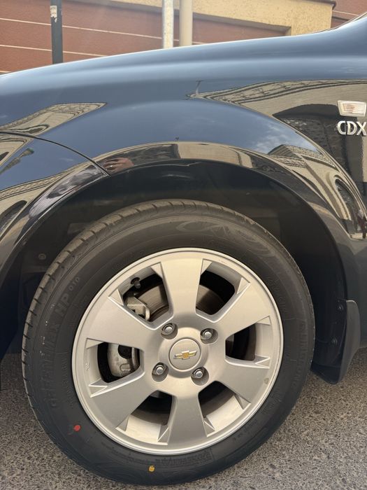 Gentra 2023yil 19000km qora Full