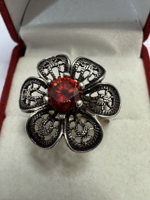 Inel vechi, argint 925 cu gramat. Lucrat filigran