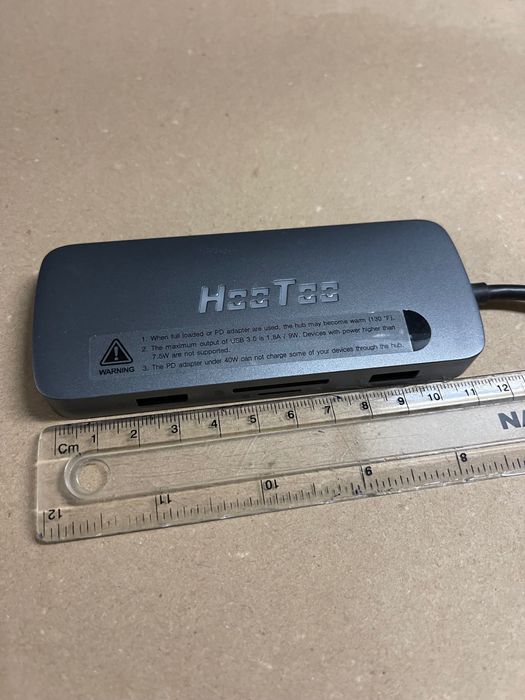 Многофункционален USB-C хъб  марка HooToo с функция Power Delivery