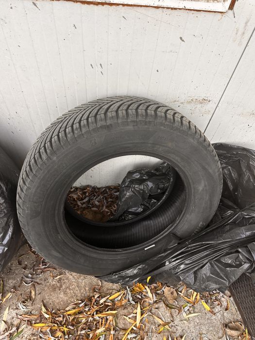 Vand 2 cauciucuri all seasons 225 65 17 an 3424