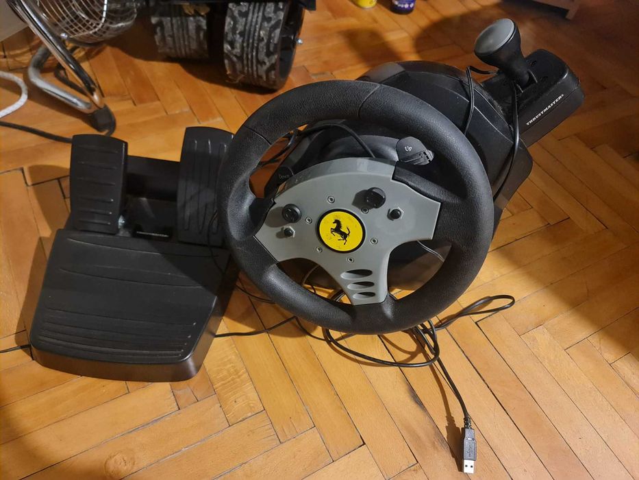 Геймърски волан Thrustmaster Ferrari GT с Force Feedback за PC