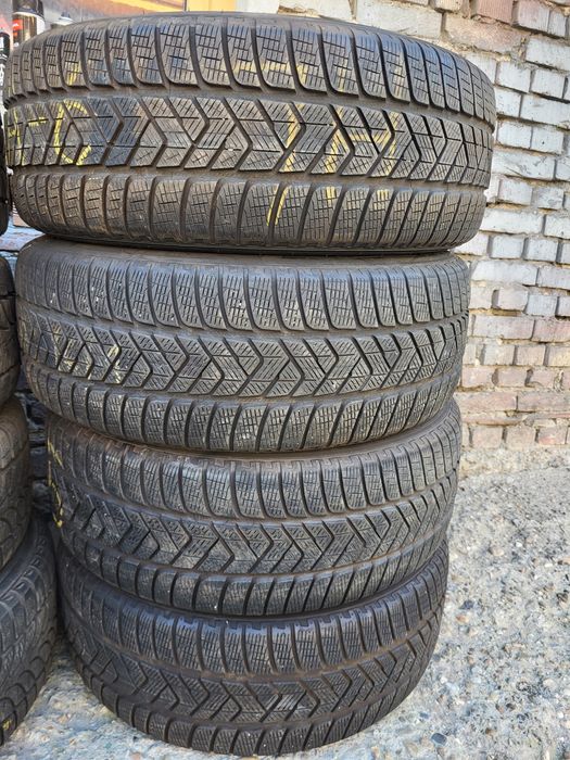 4 бр зимни 235/60/18 Pirelli