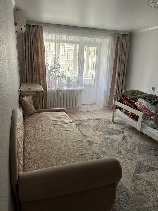 Продается 1-ком кв  рн Школьник