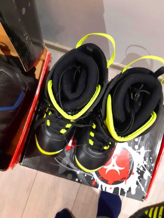 Boots snowboard noi marimea 44 se potrivesc picior 43