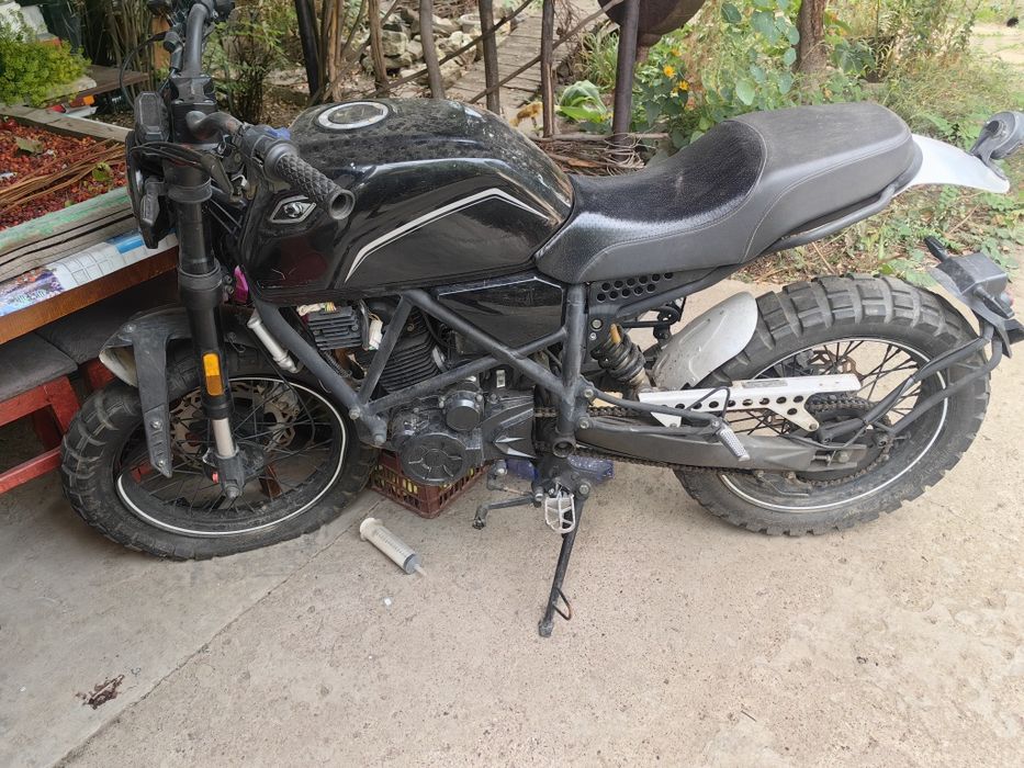 Продам скрамблер 250