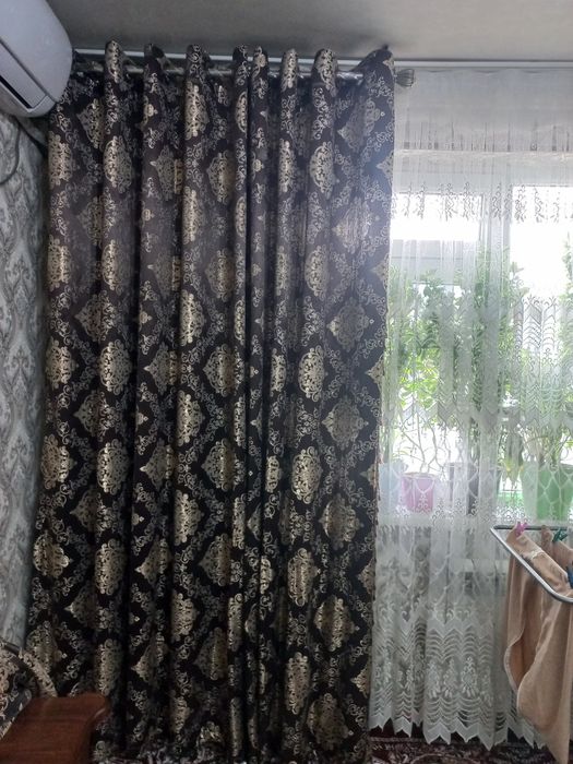 Partiyerniy parda sotiladi karnizi bilan birga
