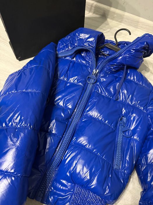 Дамско лачено яке