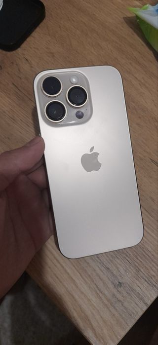 Iphone 16pro 90% esim