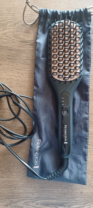 Електрическа четка за изправяне на Ремингтън