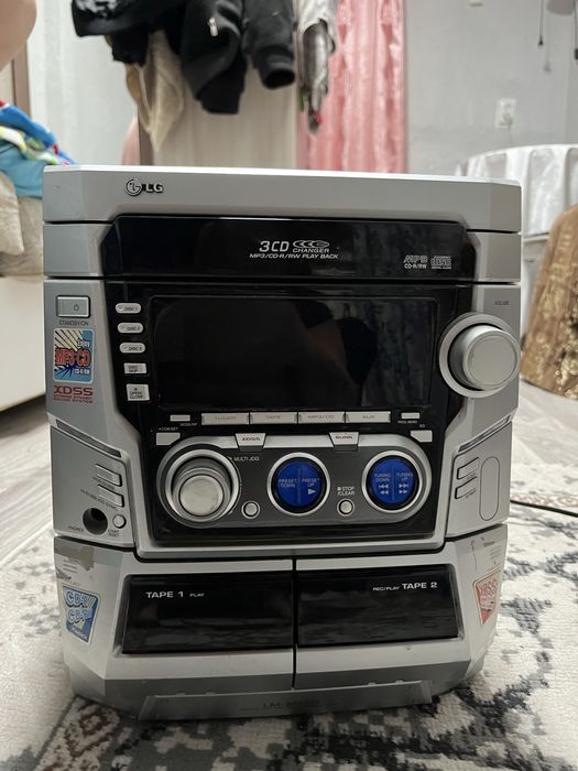 Музыкальный центр LG