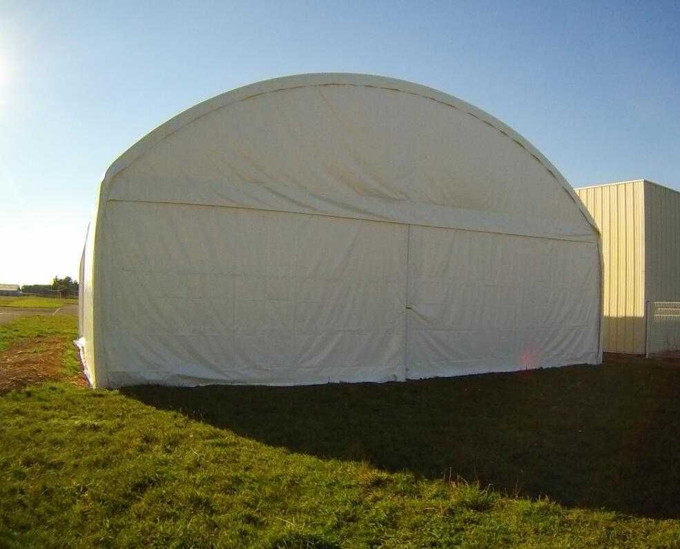 Corturi tip hangar