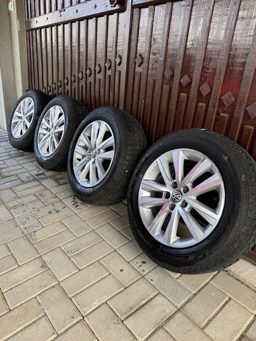 Vând jante echipate cu anvelope iarnă