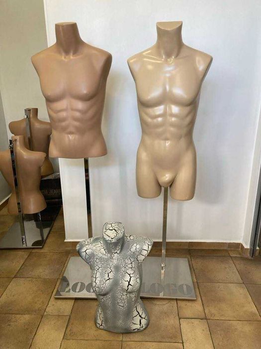 Мъжки манекен за дрехи