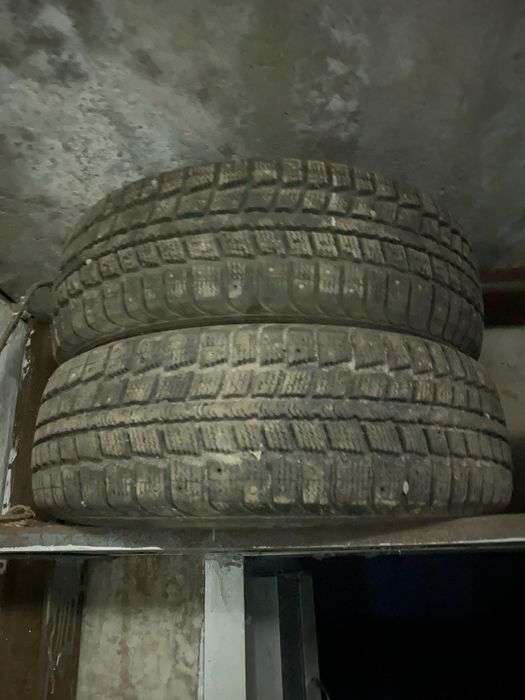 Продам резину  195/66/15 зима