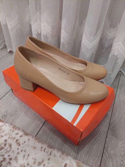 Дамски обувки на ток