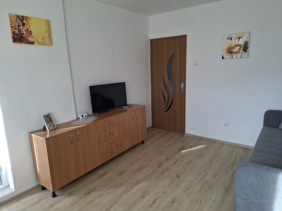 Garsoniera de închiriat