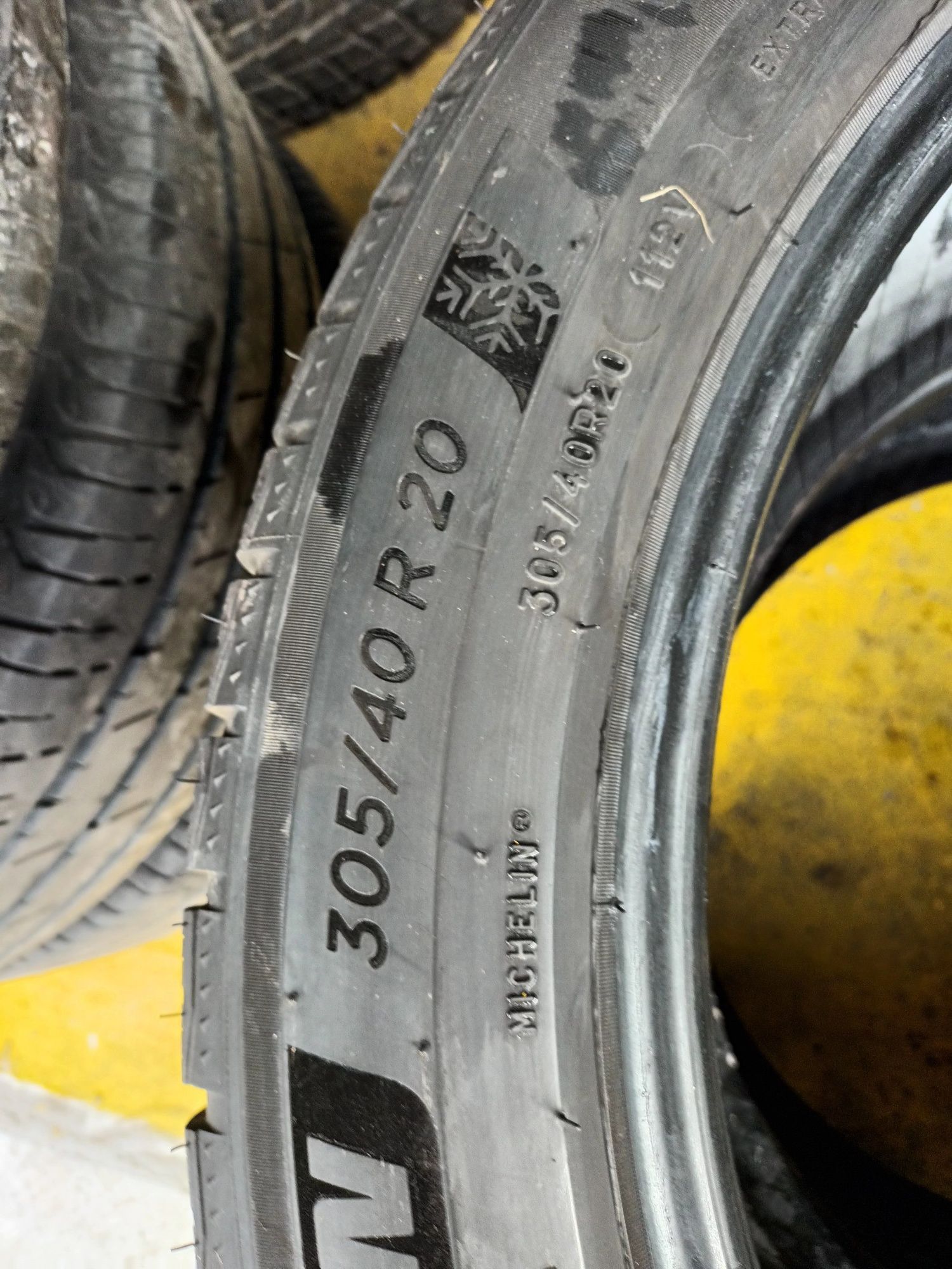 305 40 R 20 MICHELIN ДОТ 4719