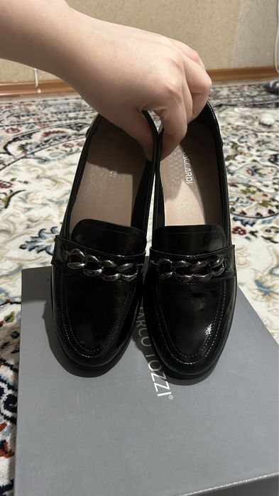 Продается обувь в хорошем состоянии